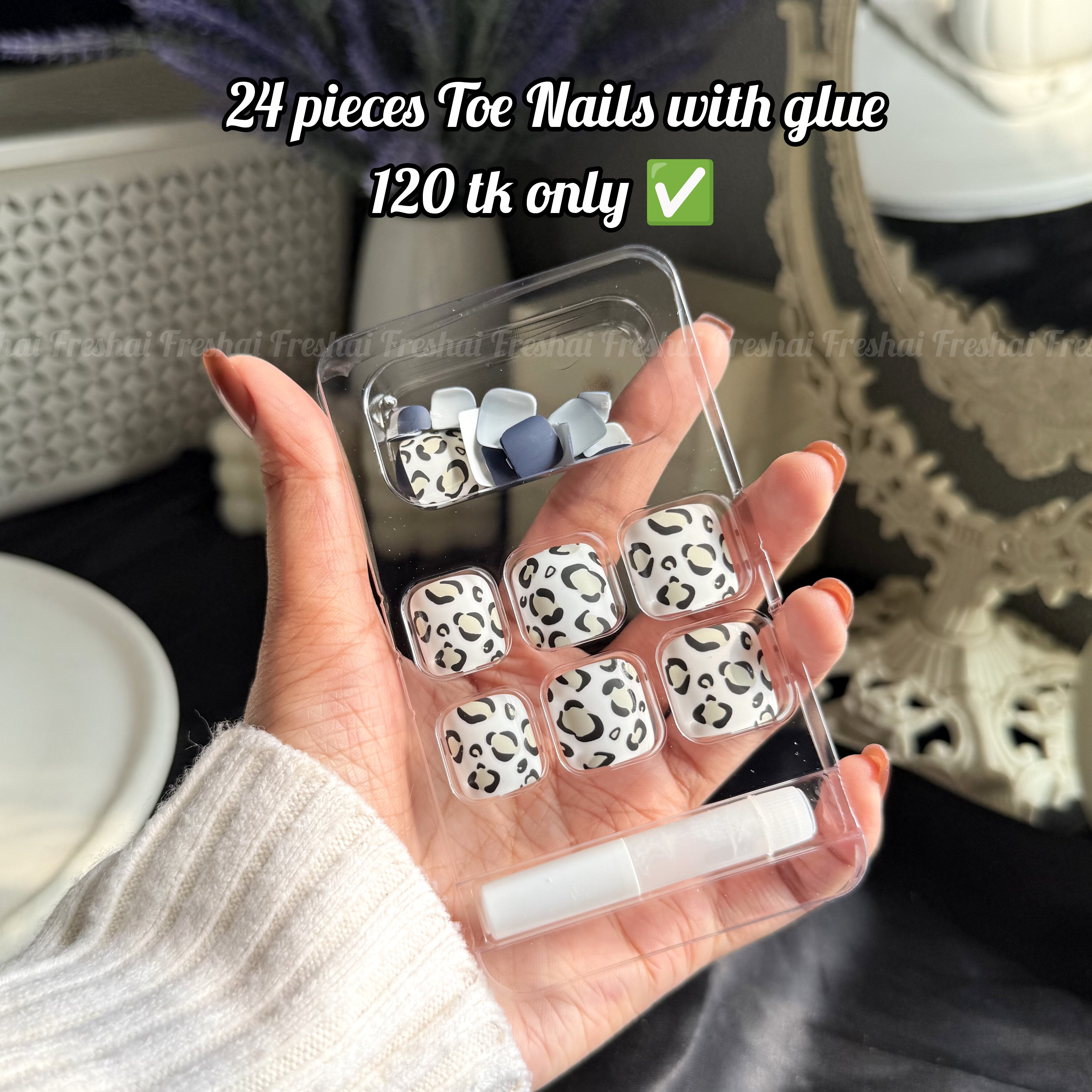 Leopard Glam Fake Toe Nails