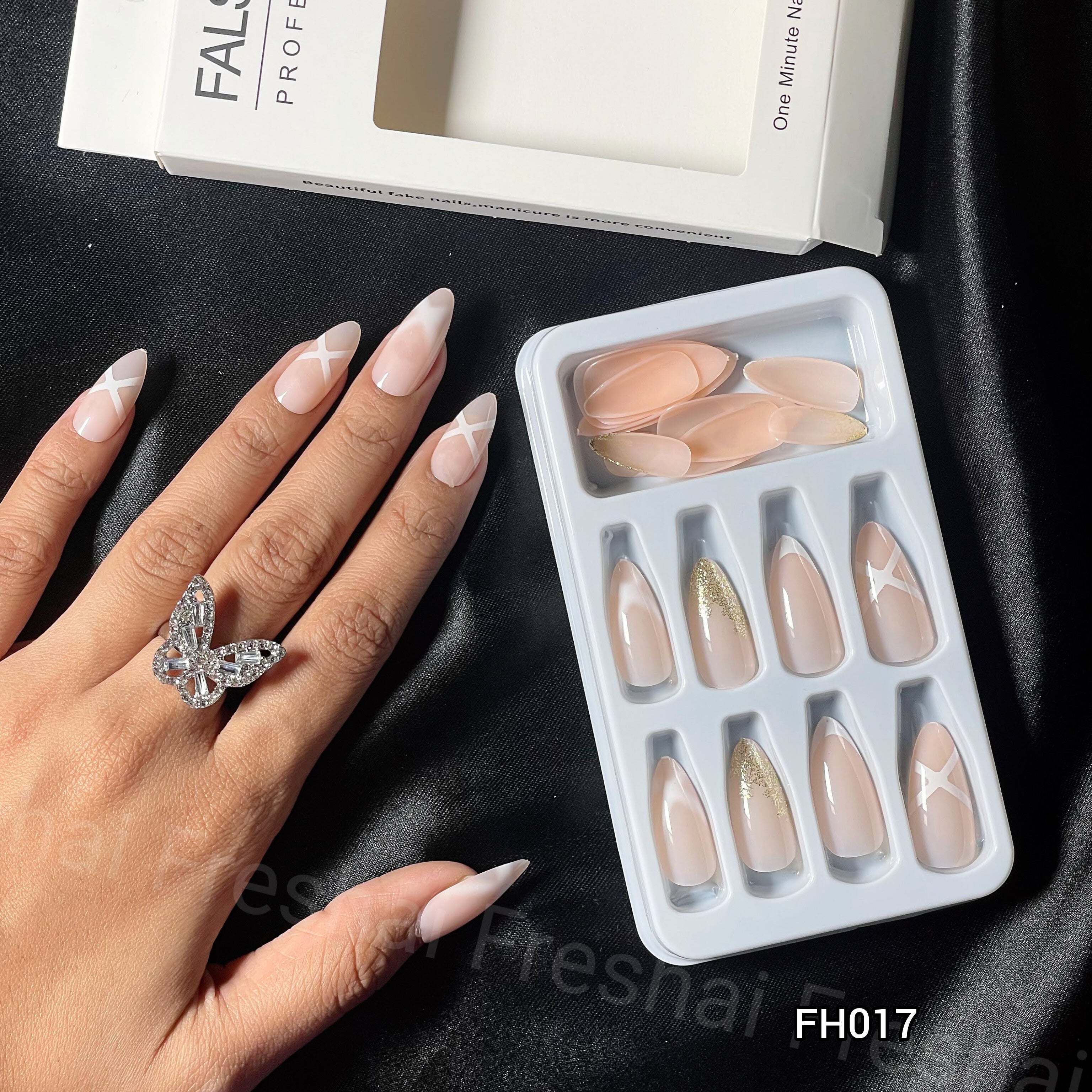 Mosaic Almond Shaped Press On Nails