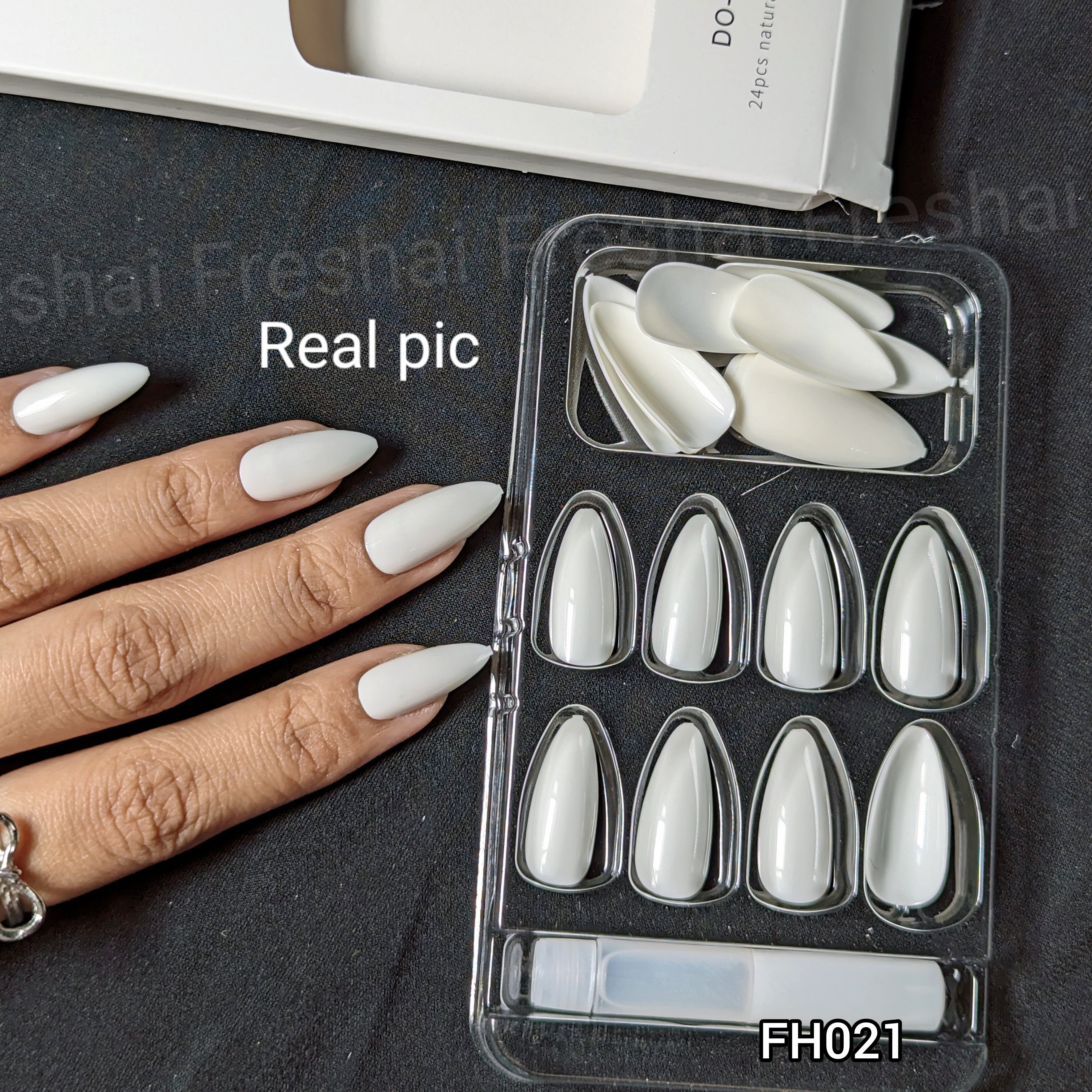White Almond Shaped Press On Nails