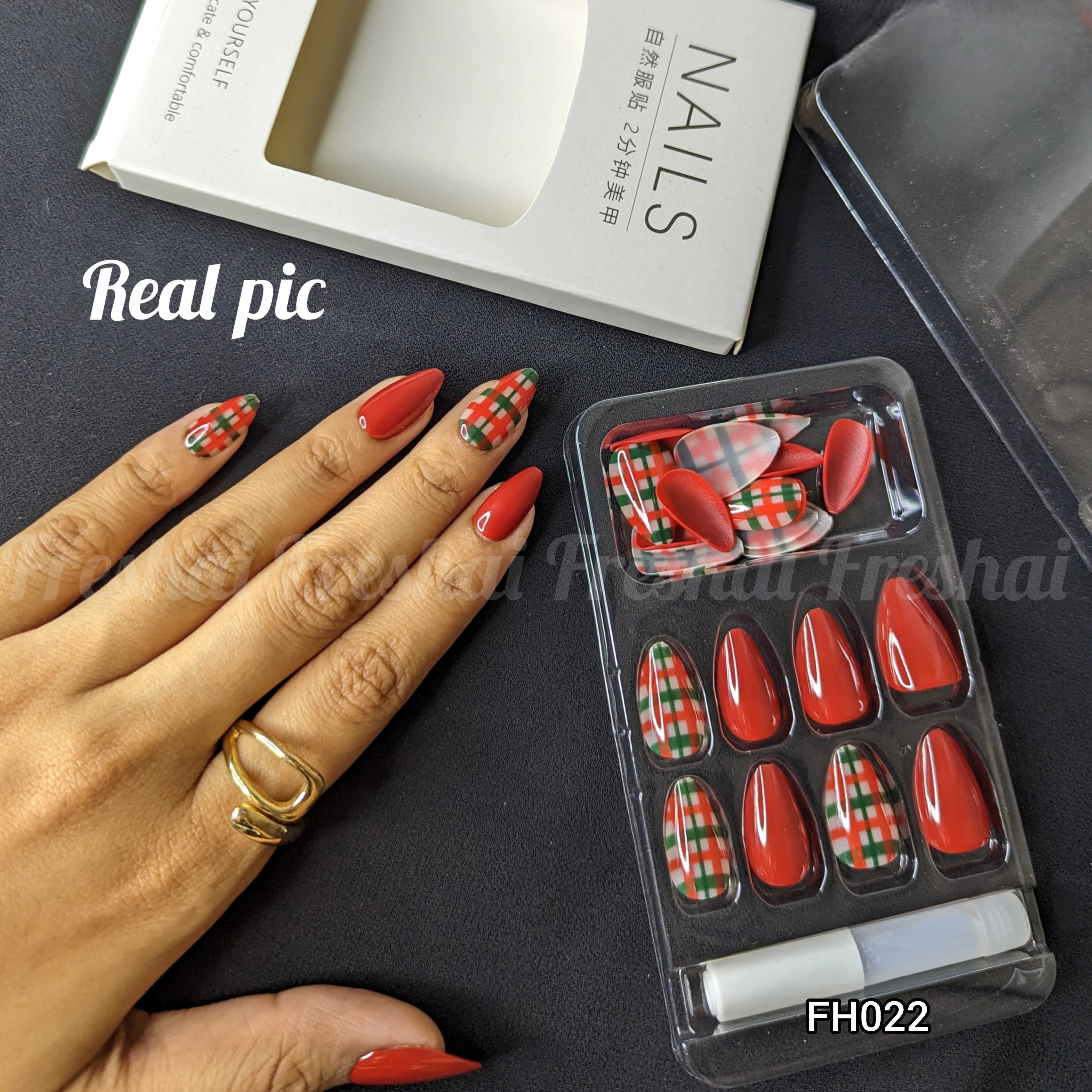 Grameen Check Style Press On Nails