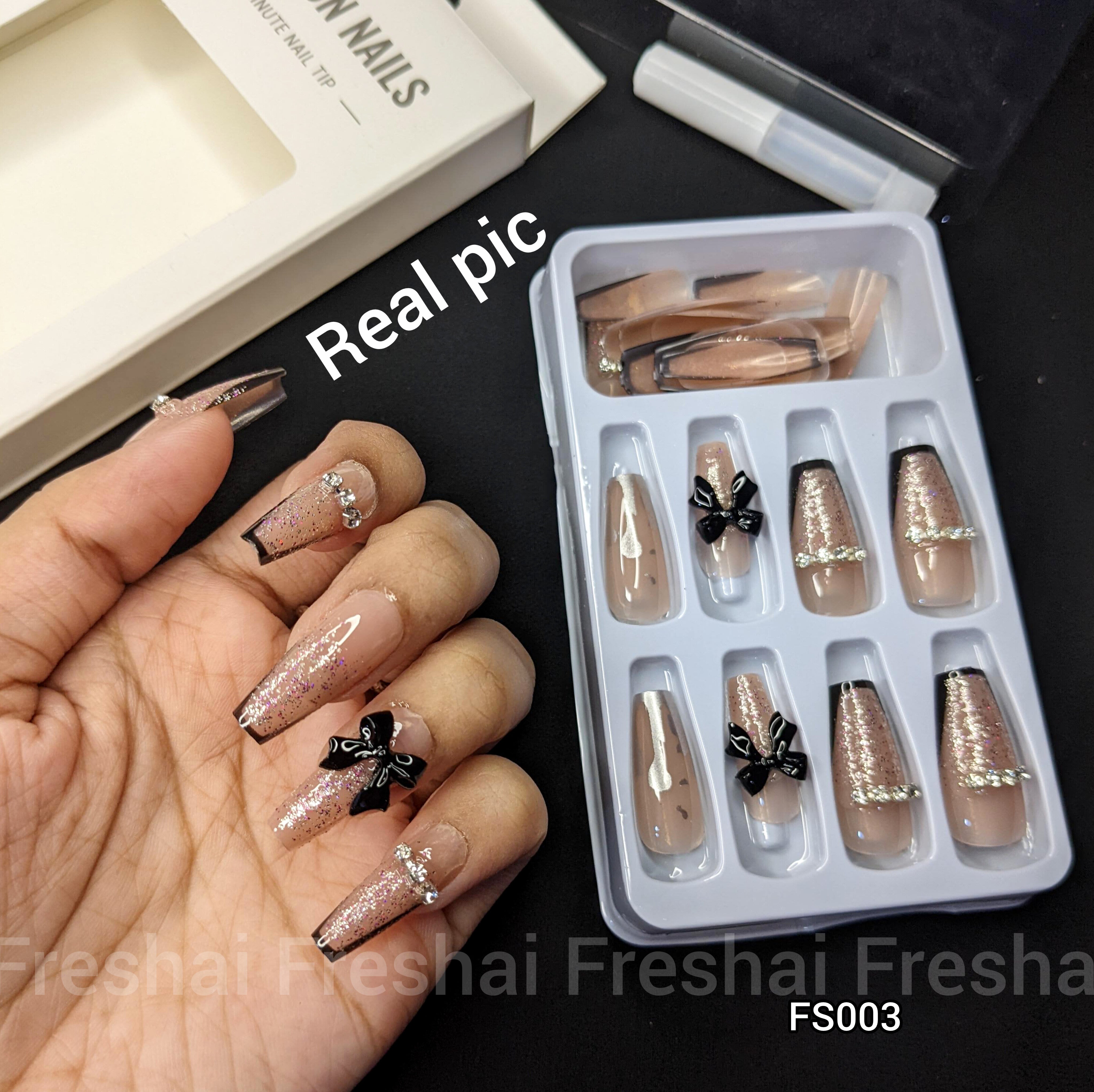 Black Glittery Bow Press On Nails
