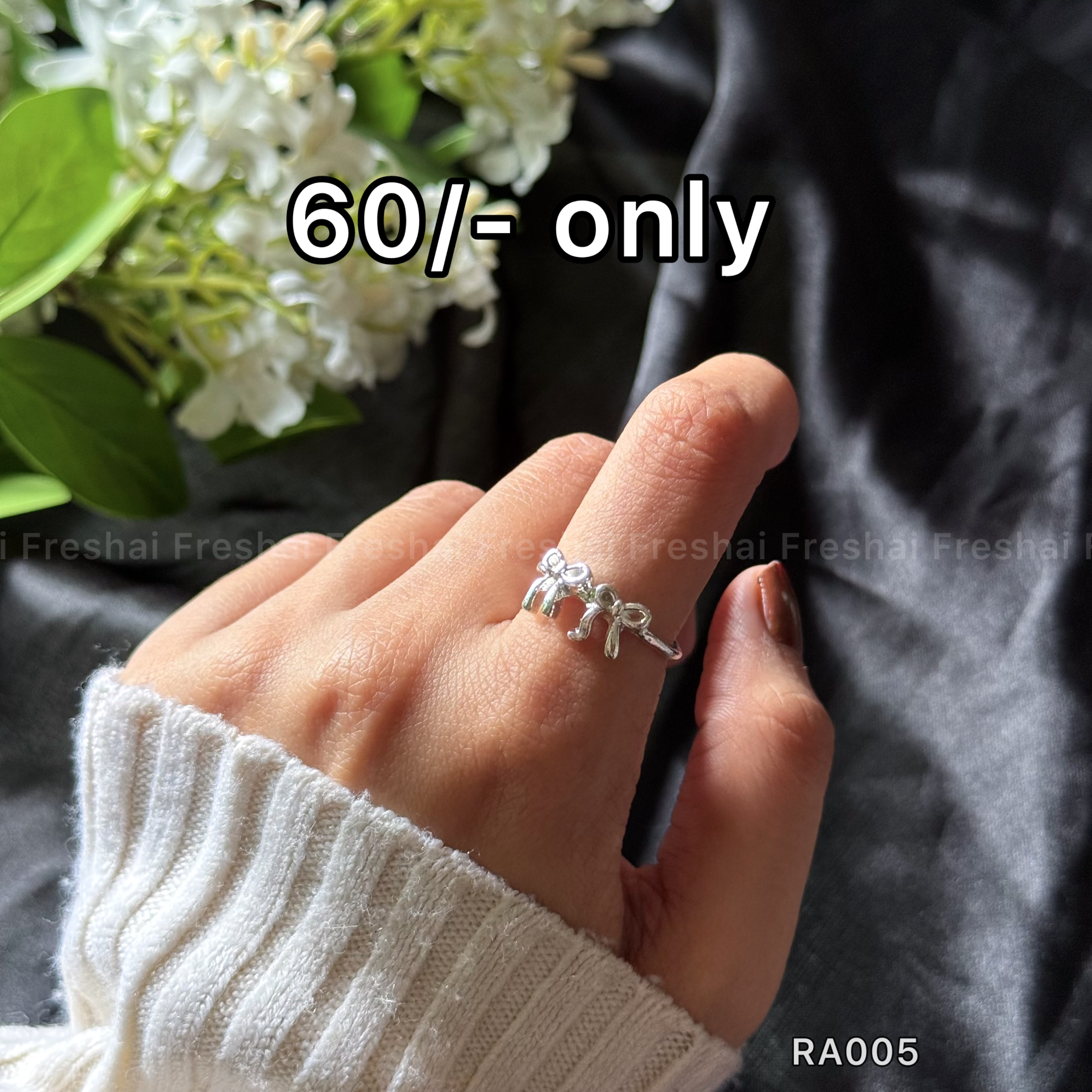 Double Ribbon Bow Ring