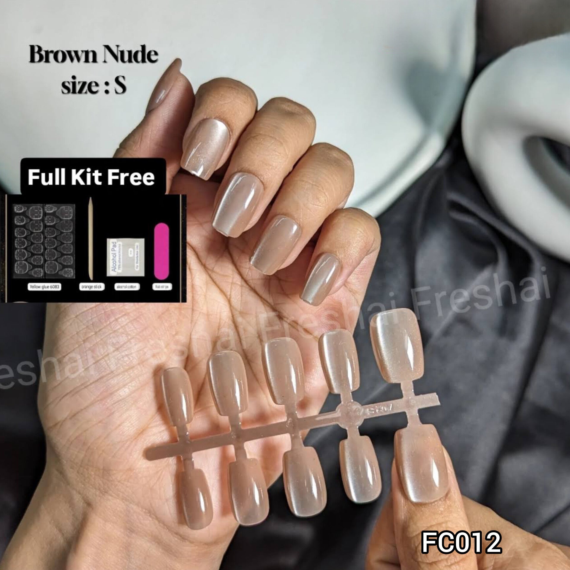 Brown Nude Cat eye nails