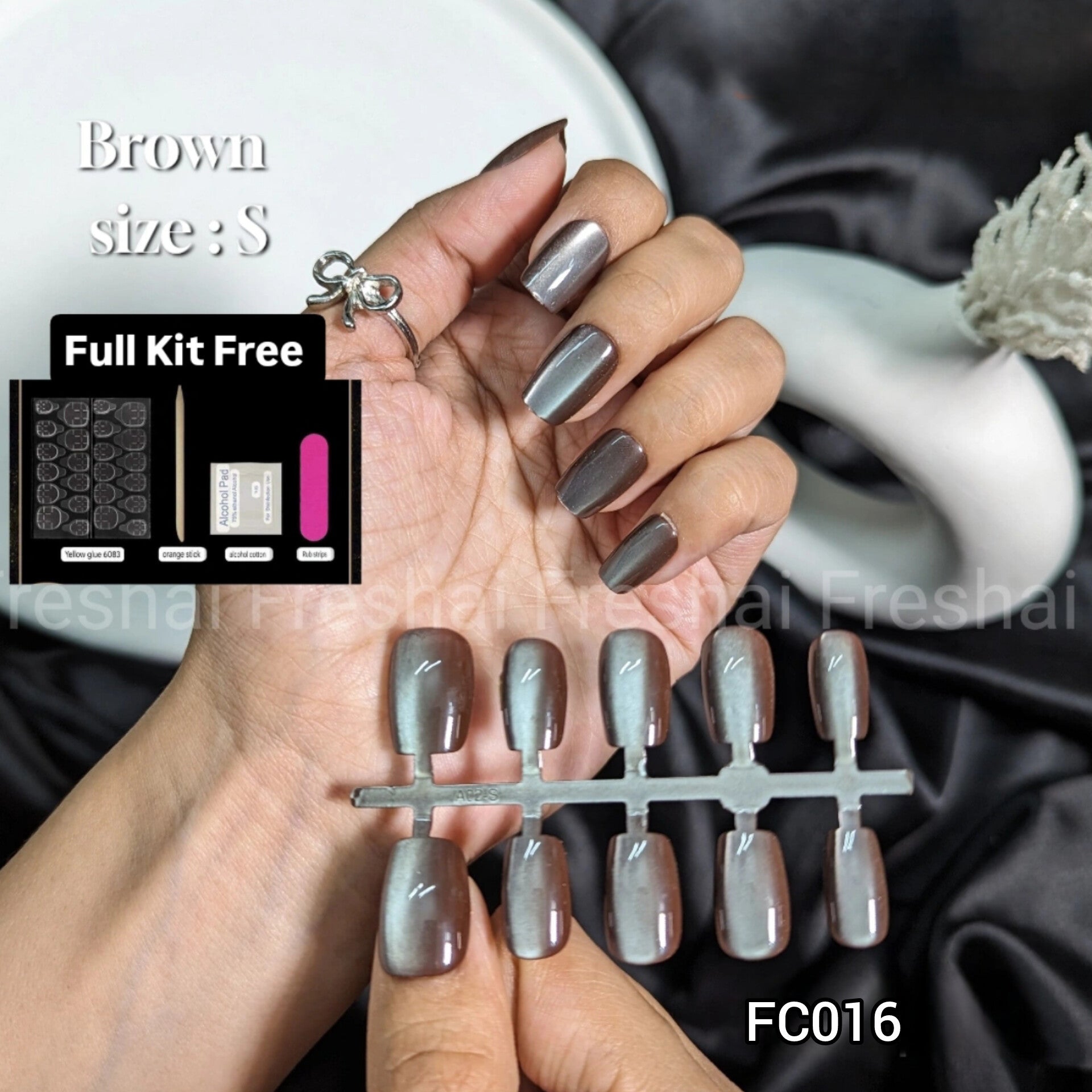 Brown Cat Eye Nails