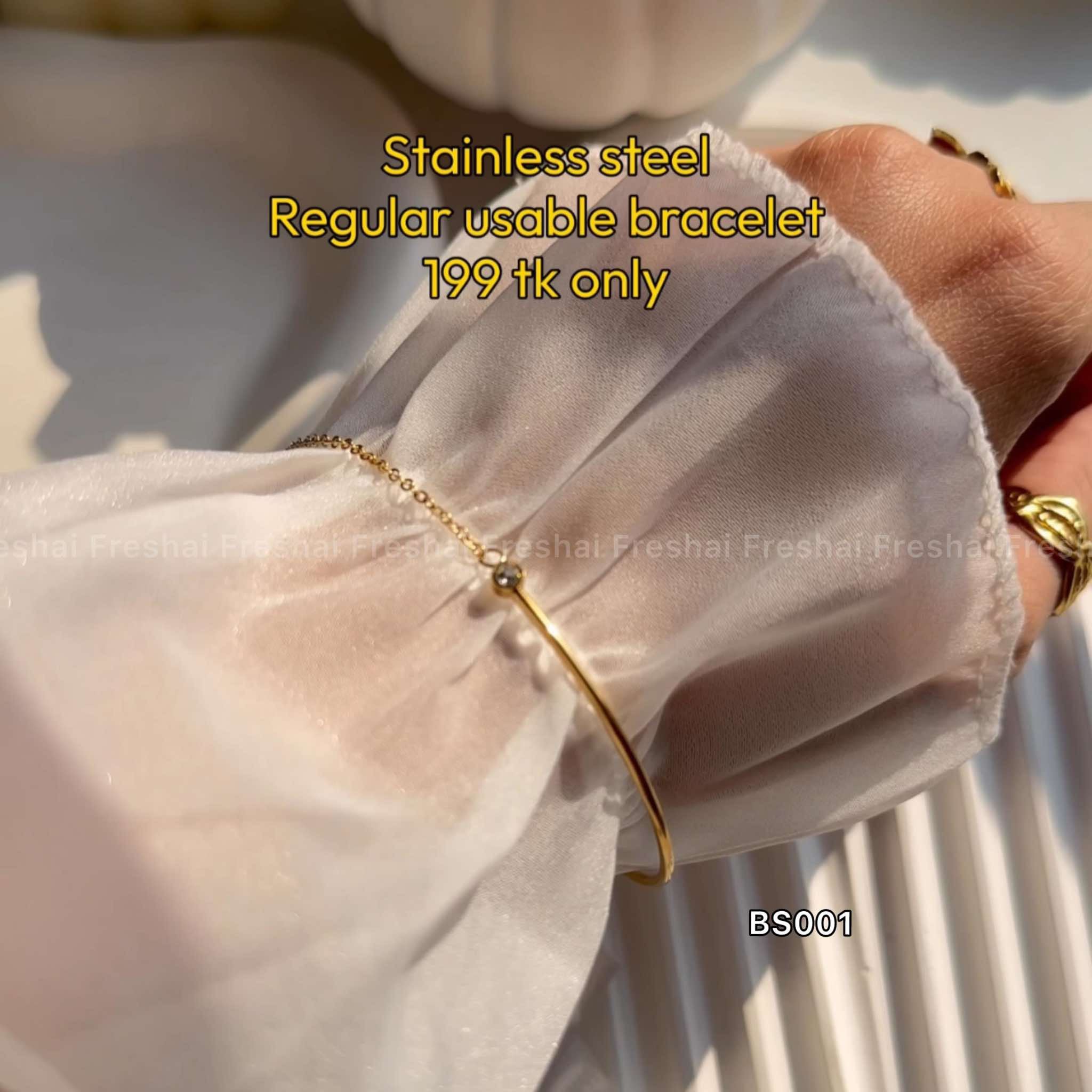 Simple one bead golden Stainless Steel bracelet