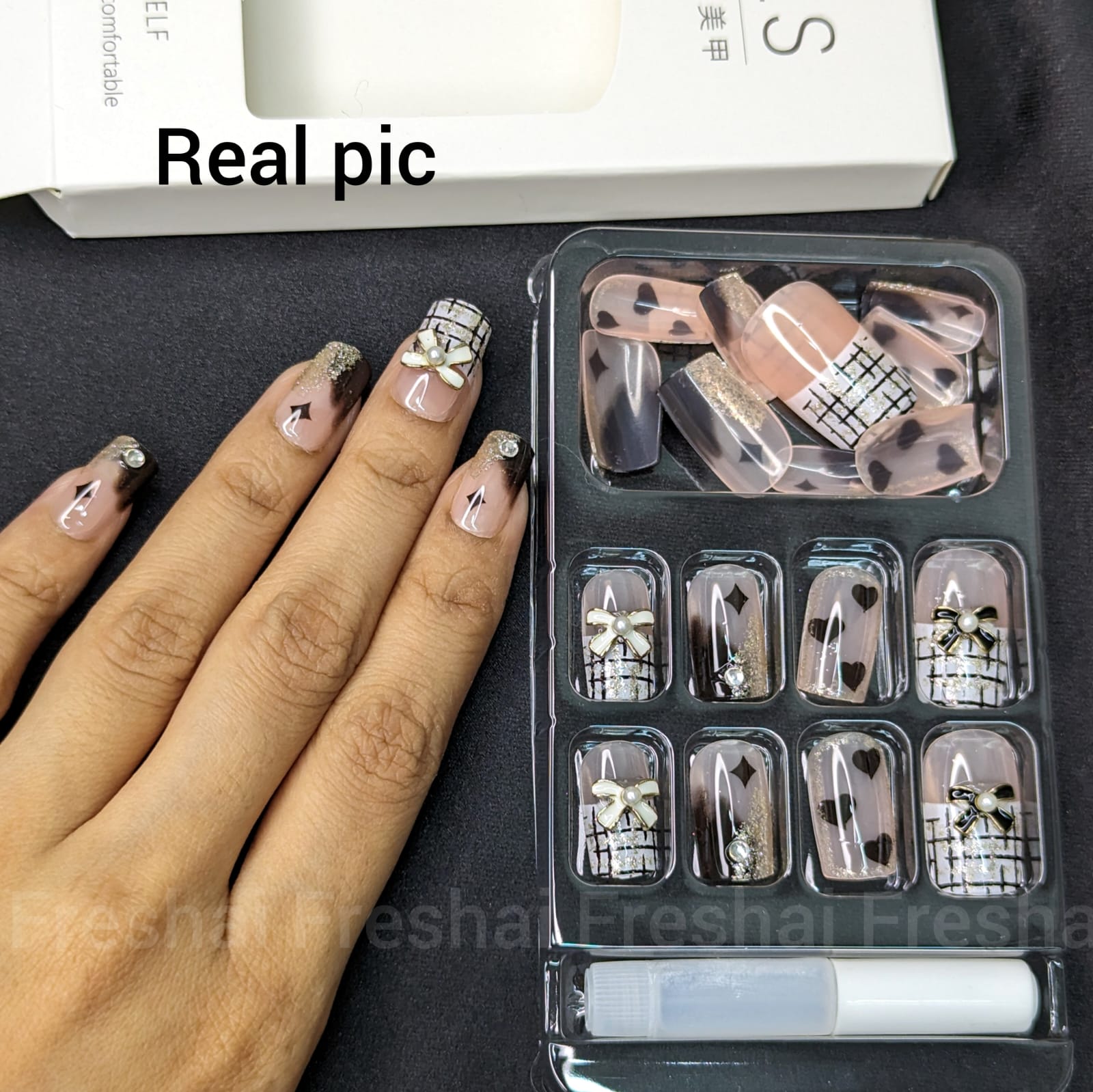 Black Heart Glitter Bow Press On Nails Full Set