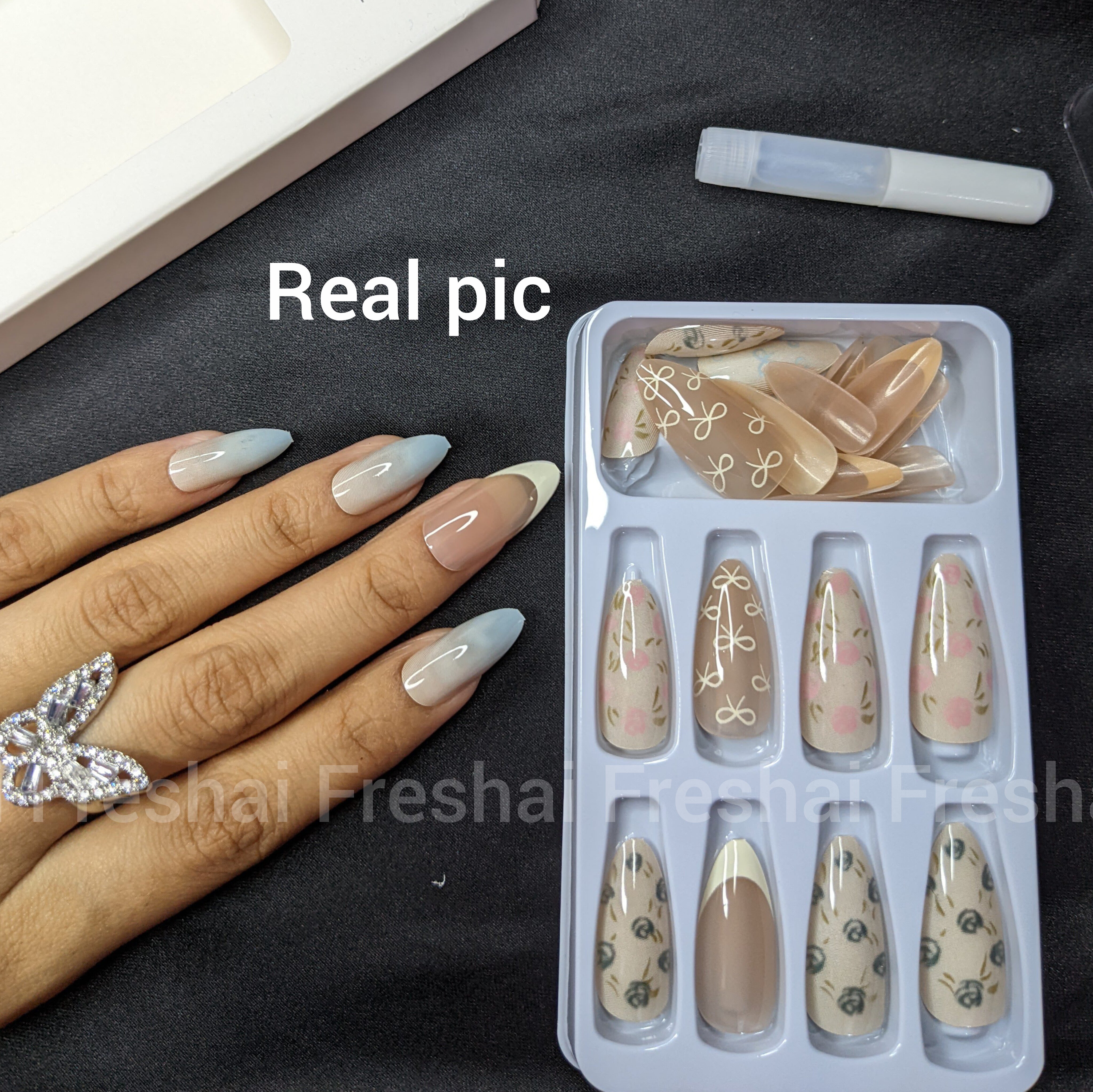 Fake Nails Grey Floral