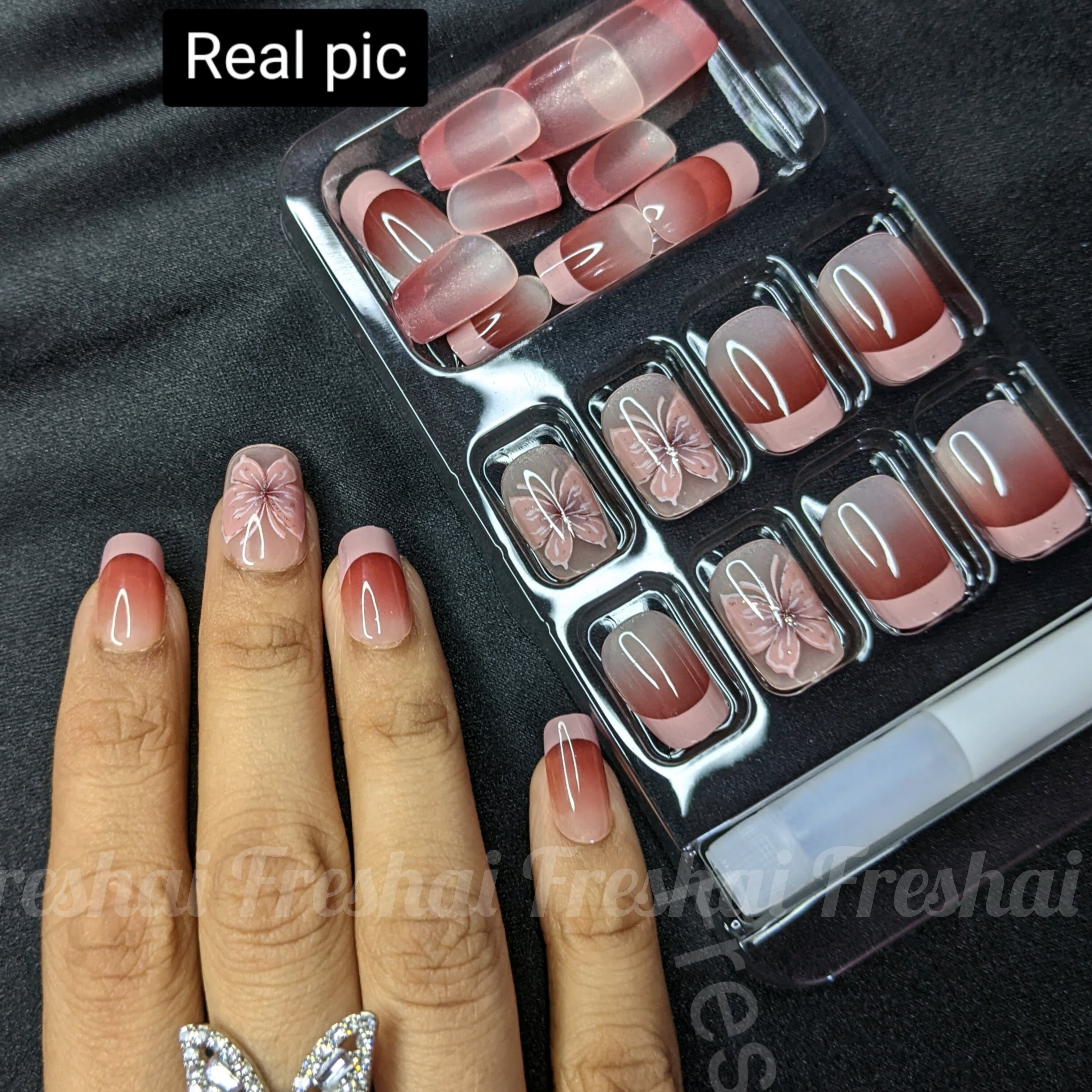 Butterfly French Press On Nails