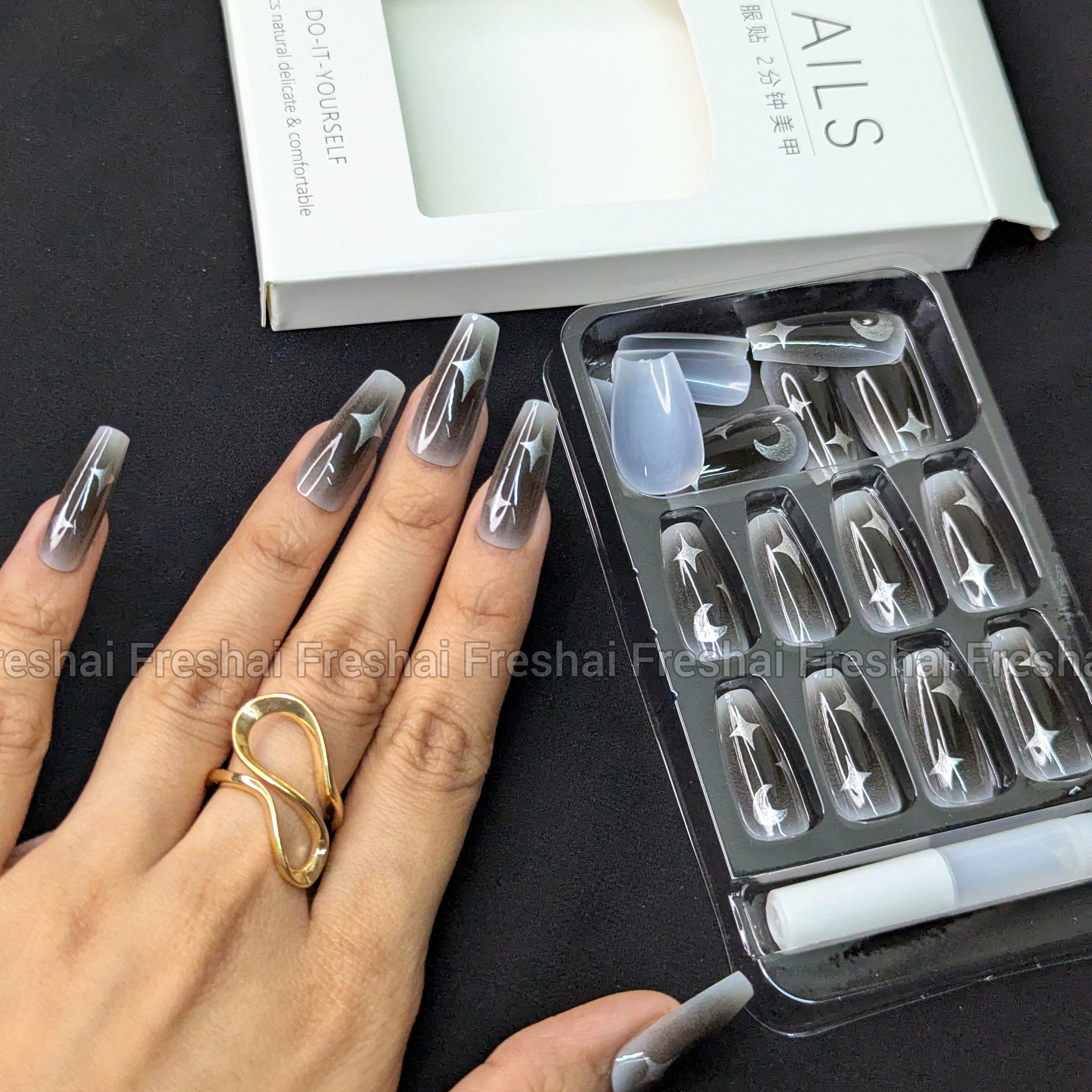 Black Star Press On Nails
