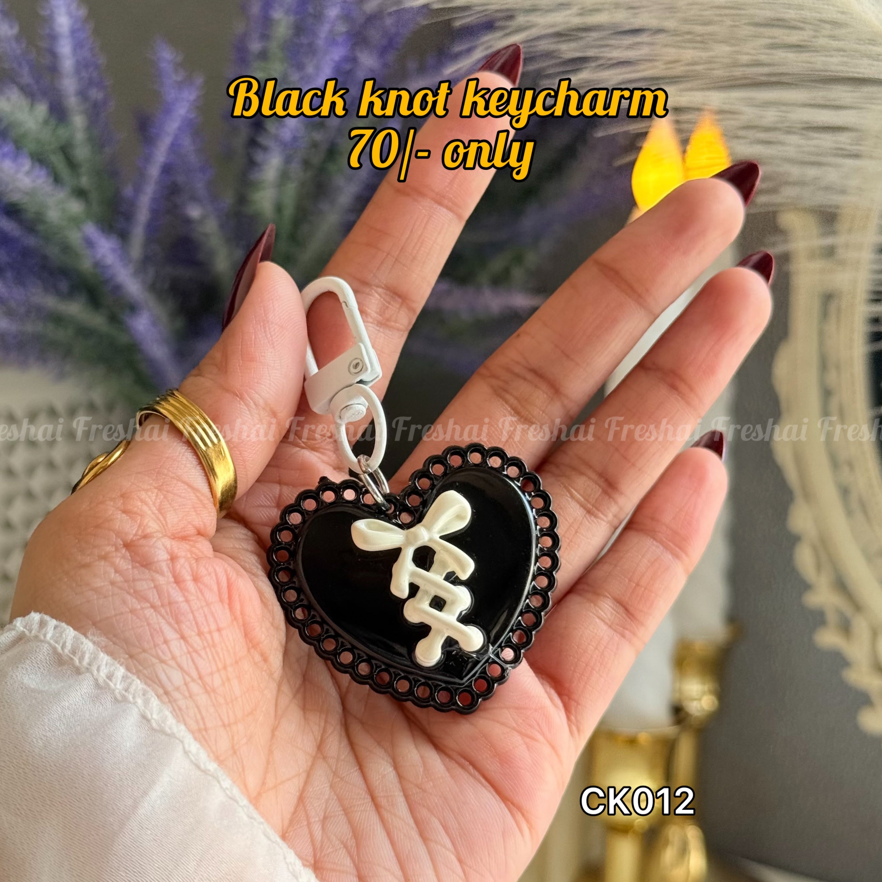 Black Knot Key charm