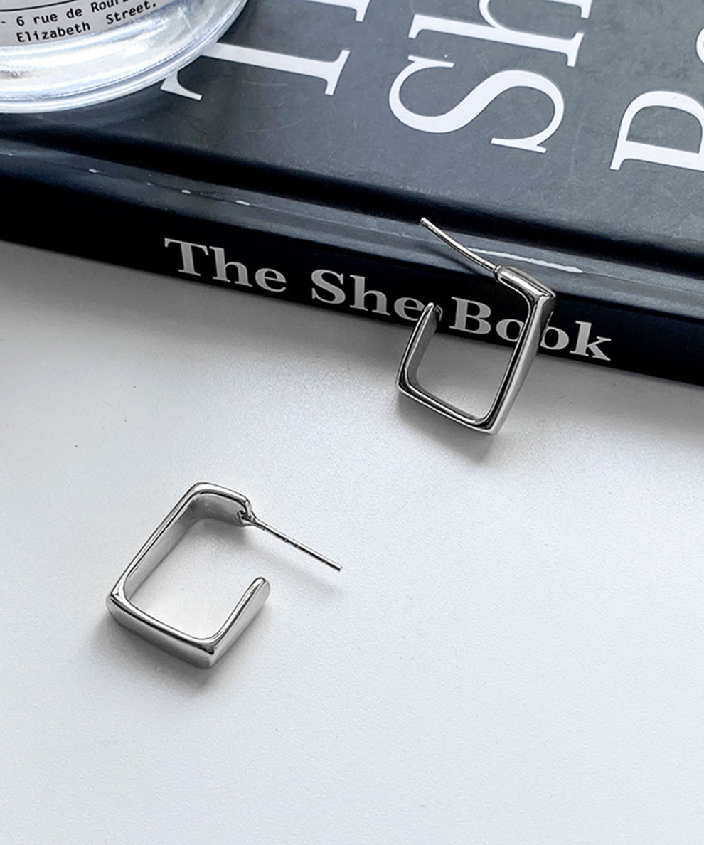 Square Minimal Stud Earrings