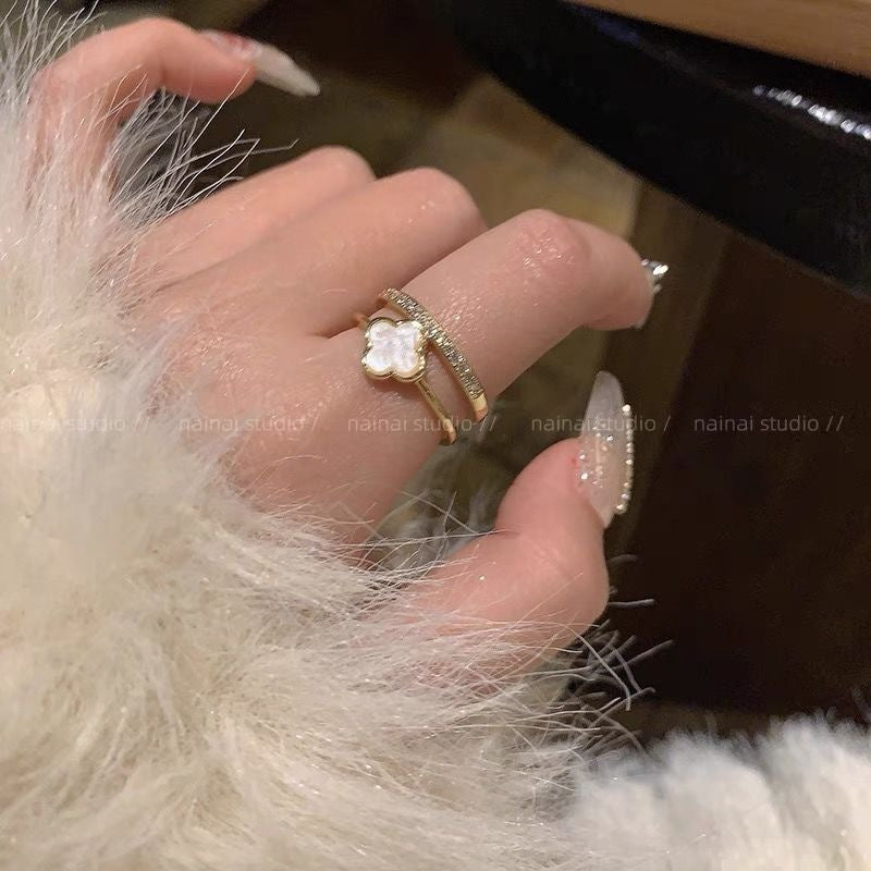 Rose Gold Clover Ring